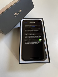 iPhone 11 Pro 256GB Gold (2 foto / 3)