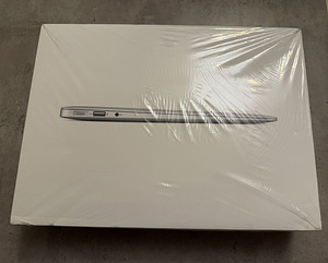 UUS MacBook Air (13-inch, Early 2014) (1 foto / 6)