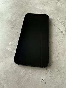iPhone 13 128GB Black (2 foto / 4)