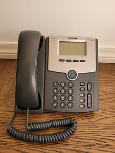 Lauatelefon Cisco SPA502G (1 foto / 2)