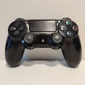 Контроллеры Dualshock 4 (PlayStation 4) (1 фото из 1)