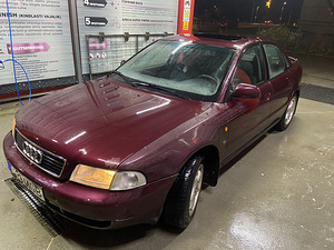 Audi A4 1.6 74kw ÜV 11.23 (4 foto / 6)