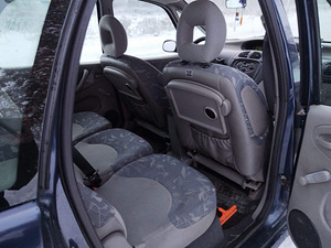 Citroen Xsara Picasso 1.6 80kw ÜV 06.23 (4 foto / 7)