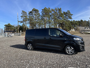 Müüa Peugeot Traveller (8 foto / 11)