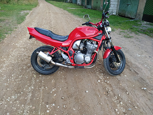Suzuki Bandit SUZUKI GSF 600 (4 foto / 4)