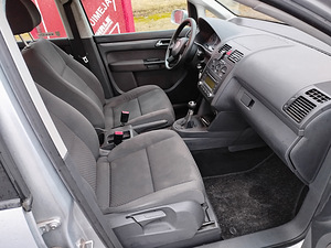 VW Touran , suur hooldus,öko CNG (5 foto / 8)