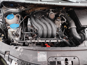 VW Touran , suur hooldus,öko CNG (8 foto / 8)