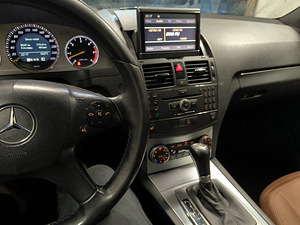 Mercedes Benz C320 4Matic (9 foto / 11)