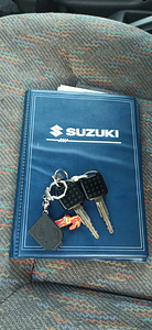 Suzuki Jimny (8 фото из 8)