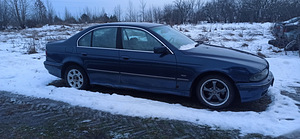 BMW E39 520i (2 фото из 4)