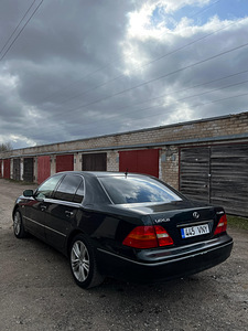 Lexus LS430 4.3 207kW (6 foto / 10)