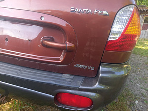 Hyundai Santa Fe varuosadeks (2 foto / 2)