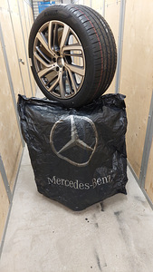 Uued MB valuveljed koos uute Pirelli suverehvidega 245/45R19 (1 foto / 10)