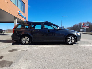 Volvo V50 DRIVe 1.6D (4 foto / 9)