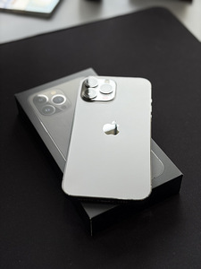 iPhone 13 Pro Max (1 фото из 7)
