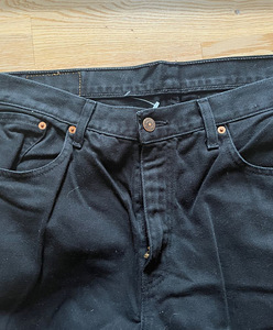 Mustad teksad Levis 46 suurus (3 foto / 6)