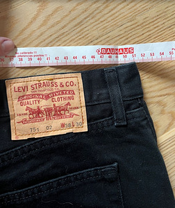 Mustad teksad Levis 46 suurus (6 foto / 6)