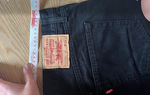 Mustad teksad Levis 46 suurus (5 foto / 6)