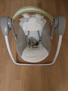 Baby swing/rocker (2 foto / 3)
