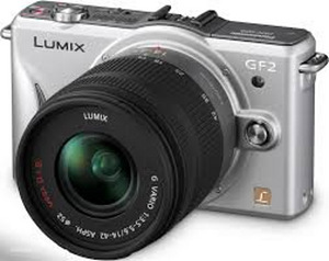 Panasonic Lumix DMC-GF2 G Vario 14-42mm f/3.5-5.6