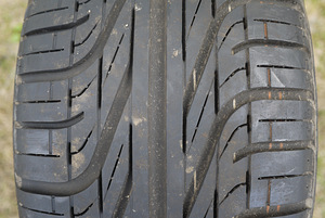 5x112 varurehv Pirelli 215/55 R16 93W P6000 (2 foto / 6)