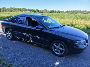 M: Volvo S60 2.4 120Kw (4 foto / 12)