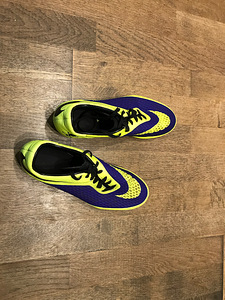 Jalgpallijalats Nike Hypervenom nr. 41 (3 foto / 3)