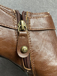 Guess poolsaapad, suruus 36,5 (10 foto / 10)
