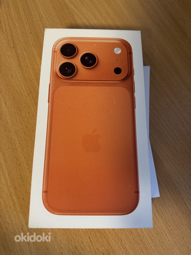 Apple iPhone 17 Pro 512GB Cosmic Orange