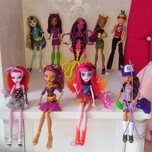 Monster high/Ever after high (7 foto / 7)