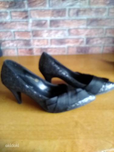 Женская обувь дёшeво: туфли, босоножки, сапоги (размер 36) (фото #3)
