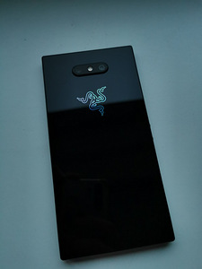 Razer phone 2 8/64 mängu telefon (3 foto / 3)