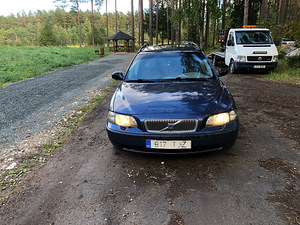 Volvo v70 2.4td 120kw 2002 мануал (1 фото из 10)
