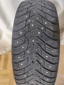 Nokian Hakkapeliitta 8 naastrehvid mõõdus 175/65 R15 (5 foto / 6)