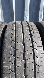 215/65R15 Toyo NanoEnergy VAN C (3 foto / 7)