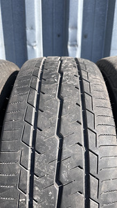 215/65R15 Toyo NanoEnergy VAN C (4 foto / 7)