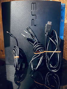 Sony Playstation 3 Slim 320GB с 2 контроллерами + 6 игр (4 фото из 8)