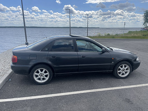 Audi A4 B5 1,8 bensiin 94 (5 foto / 6)