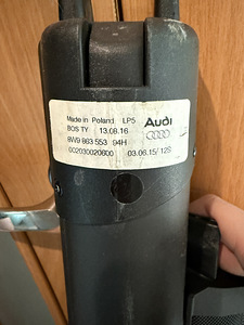 Pagasikate ja pagasiruumi võrk Audi A4 2017 a (3 foto / 3)