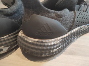 Кроссовки adidas 45 (5 фото из 5)