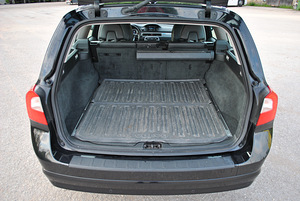 VOLVO V70 MOMENTUM 2012 (12 фото из 15)