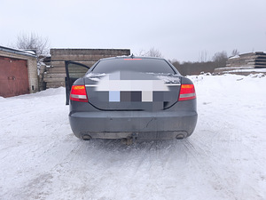 Audi A6 C6 sedaan varuosadena (2 foto / 10)