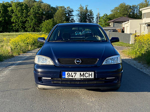 Opel Astra Coupe (2 foto / 10)