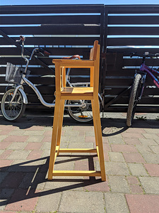 Детское кресло (2 фото из 3)