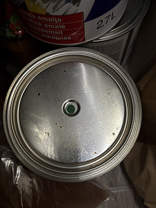 Värv metallile, 2,7 l. värv must, punane, sinine, valge. (8 foto / 8)