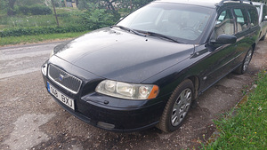 Volvo V70 (1 фото из 3)