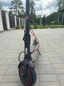 Mi Electric Scooter Pro 2 (2 foto / 3)