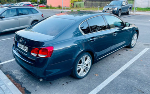 Lexus GS450гибрид (8 фото из 9)