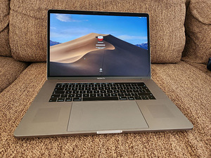 MacBook Pro 15inch 2019 32GB (1 фото из 5)