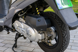 Скутер Barton Galactic 50cc (9 фото из 10)